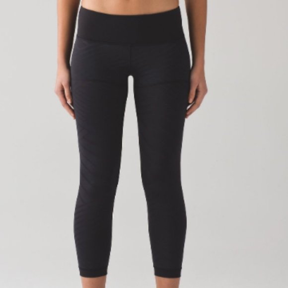 lululemon athletica Pants - Lululemon Hot Like Agni Crop Sz 8